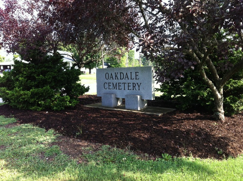 Oakdale Cemetery Sign